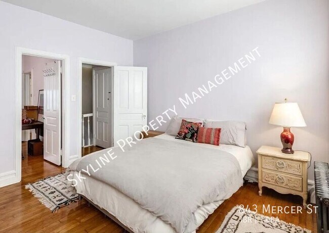 Building Photo - Gorgeous 2 Bedroom Home For Rent in Fishtown!