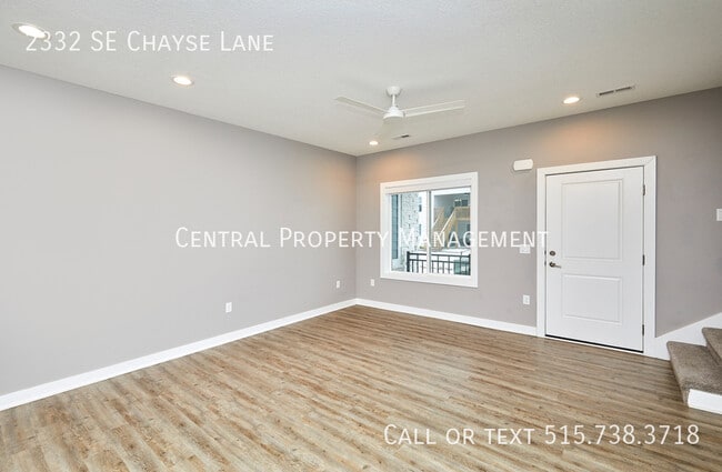 Building Photo - 2332 SE Chayse Ln