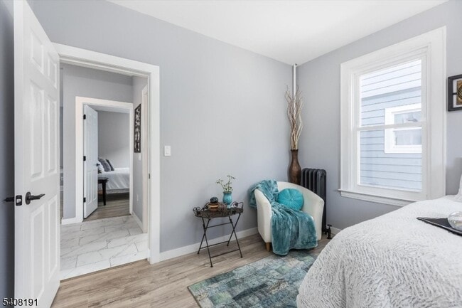 Building Photo - 440 N Grove St