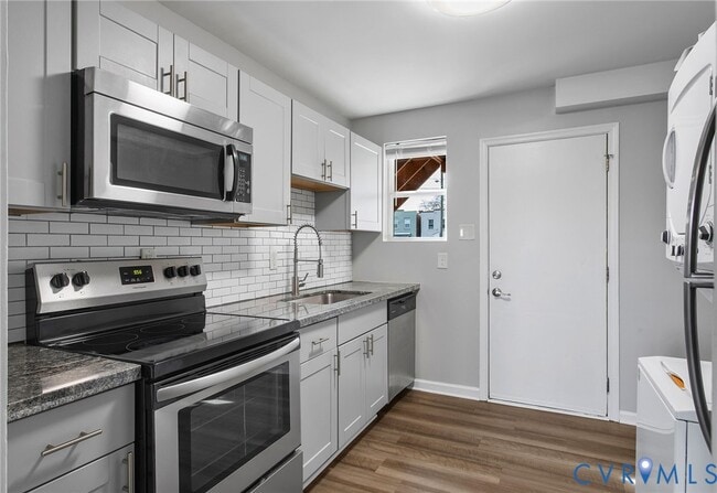 Building Photo - 1837 Grayland Ave