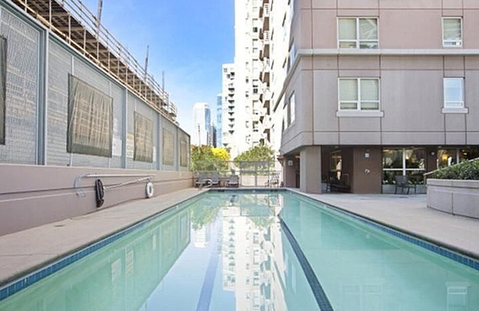 Building Photo - 400 Beale St, Unit #1110