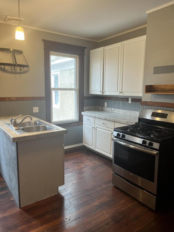 Building Photo - 20 Besch Ave