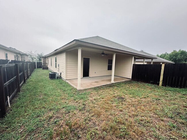 Building Photo - 9302 Canyon Bnd