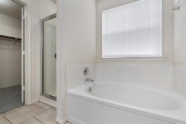 Building Photo - 7432 Cayenne Ln