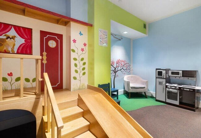 Building Photo - 0 bedroom in New York NY 10004