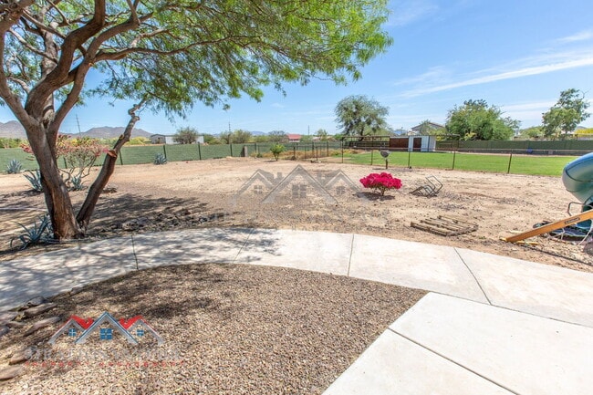 Building Photo - 38414 N 12th St