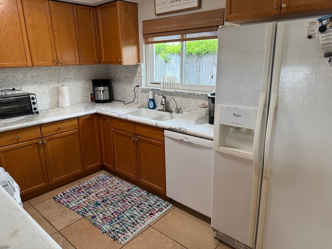 Building Photo - 4830 Amalfi Way