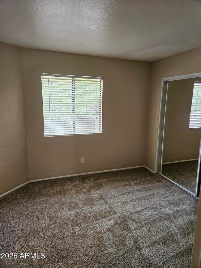 Building Photo - 835 N Granite Reef Rd