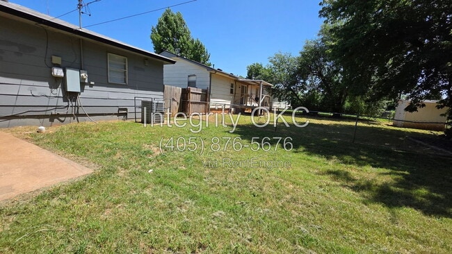 Building Photo - 6413 S Kelley Ave
