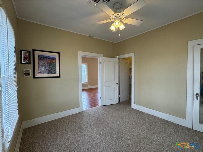 Building Photo - 507 N Gonzales St