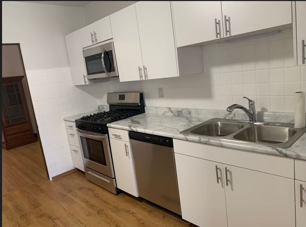 Building Photo - 3806 W Cornelia Ave