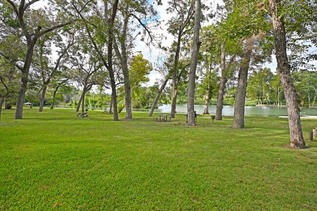 Building Photo - 1131 River Rock
