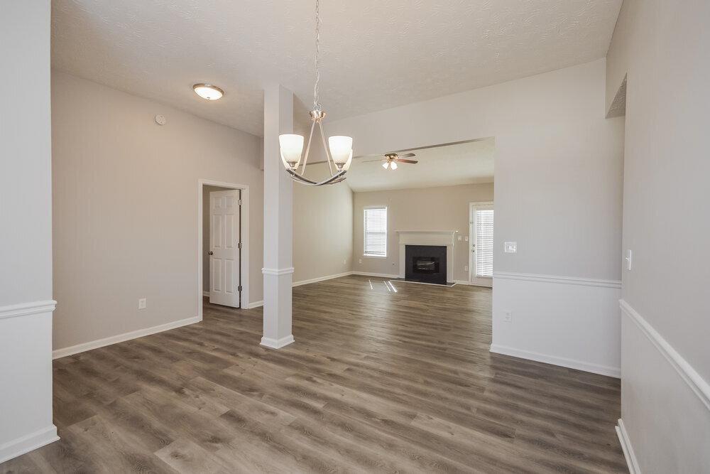 Building Photo - 180 Creekview Blvd