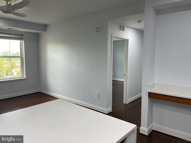 Building Photo - 1111 Oronoco St