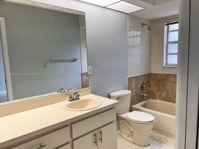 Building Photo - 8228 NW 199th Ter