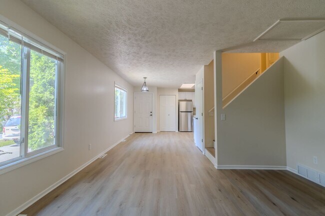 Building Photo - MF Fouch Rd-Duplex