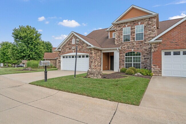 Building Photo - 2420 Boulder Springs Dr