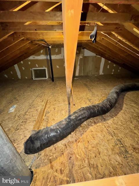 Building Photo - 104 Stuart Ave