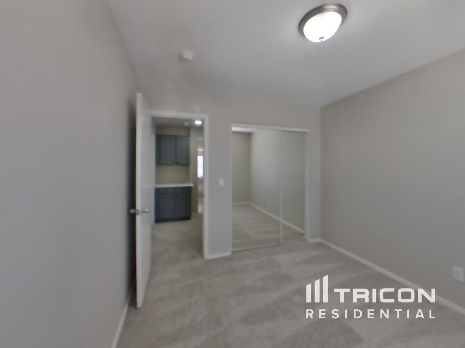 Building Photo - 873 E Impreria St