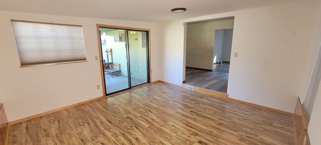 Building Photo - 4 Bedroom Home with Large Shop