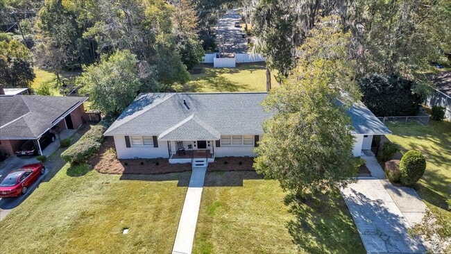 Building Photo - 317 Kensington Dr
