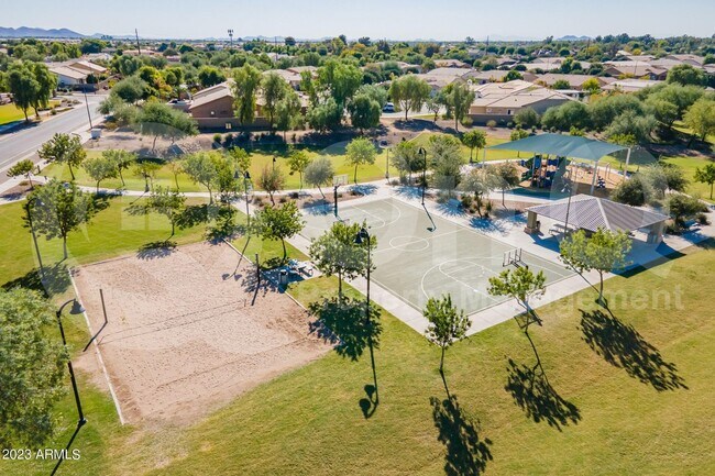 Building Photo - 3270 S Santa Rita Way