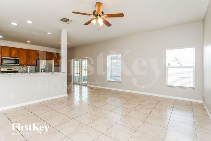 Building Photo - 503 Haywood Ln