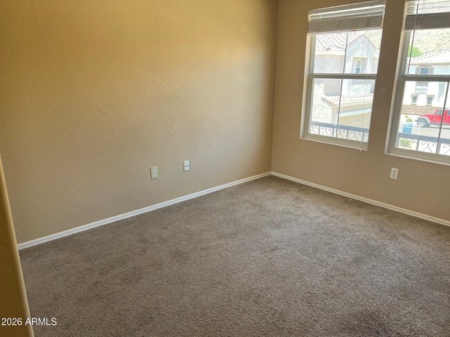 Building Photo - 45 W Mountain Sage Dr