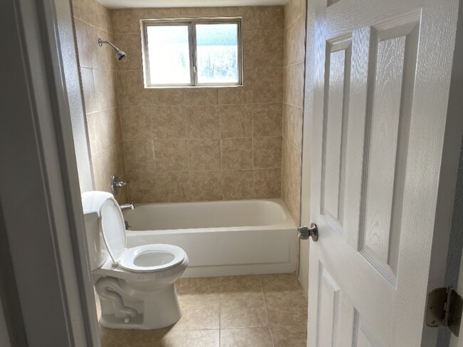 Building Photo - 3871 W Mars St