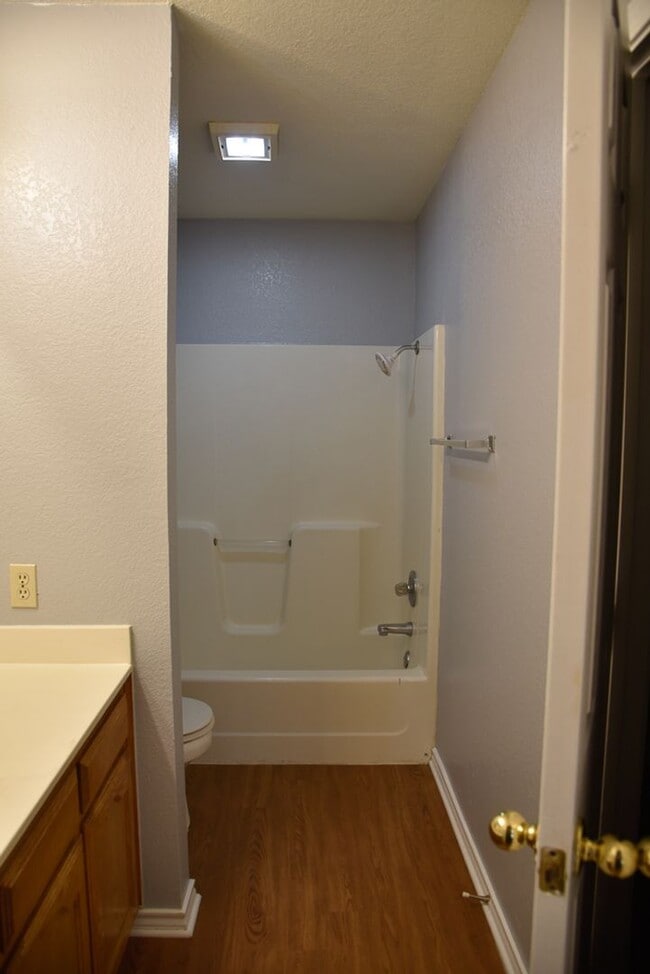 Building Photo - Spacious 3 Bedroom 2 Bath duplex Decatur TX