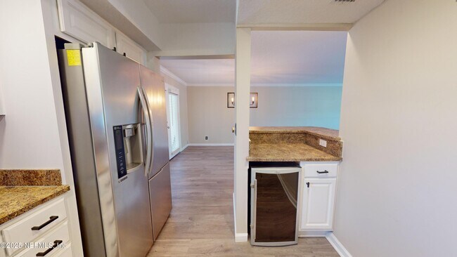 Building Photo - 695 A1A N