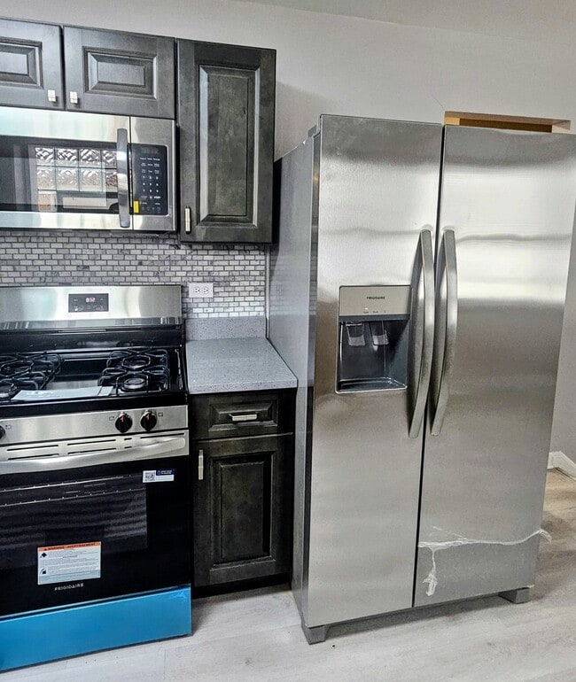 Building Photo - 16674 Thornton Ave