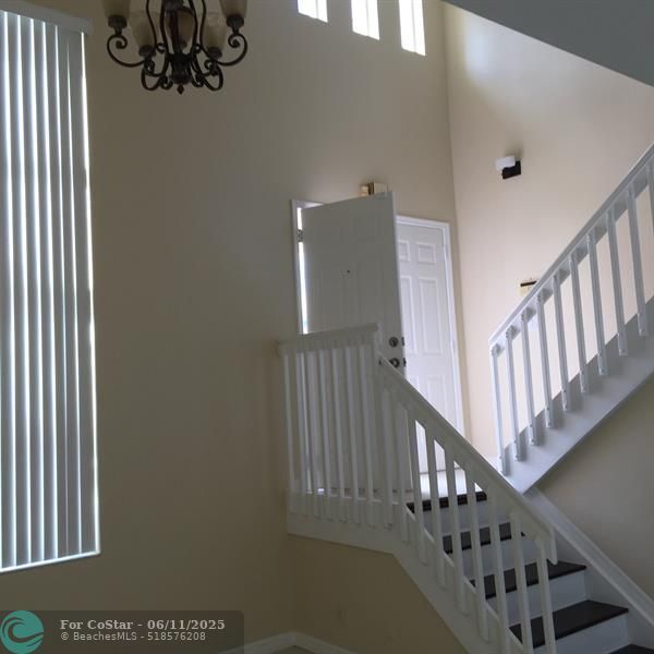 Building Photo - 6723 Bayfront Dr