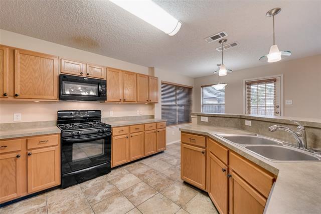 Building Photo - 728 Quail Dr