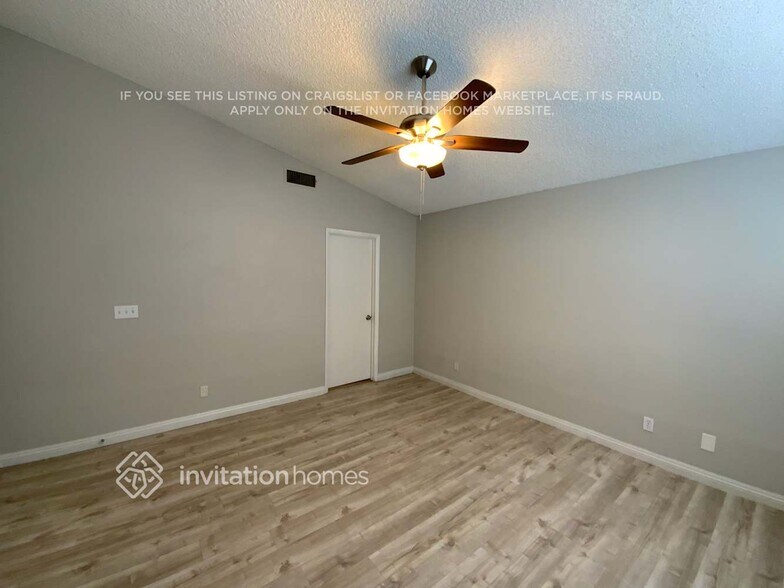 Building Photo - 4041 Hazelridge Dr