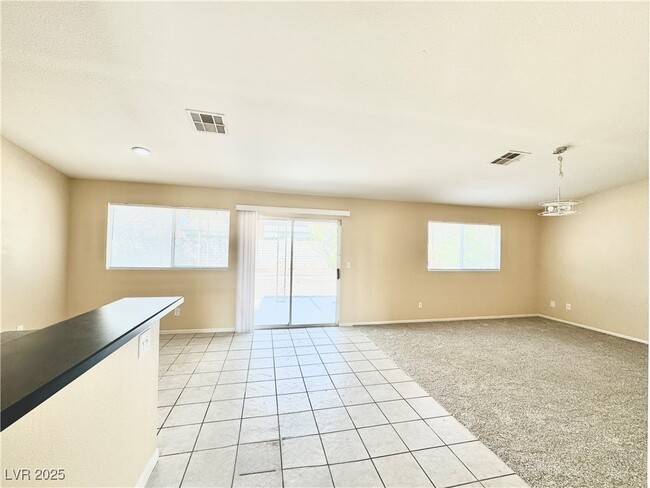 Building Photo - 2024 Fountain Valley Way