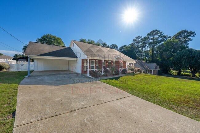 Building Photo - 393 Lee Rd 554