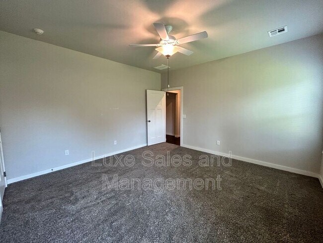 Building Photo - 2180 Buena Vida Ln