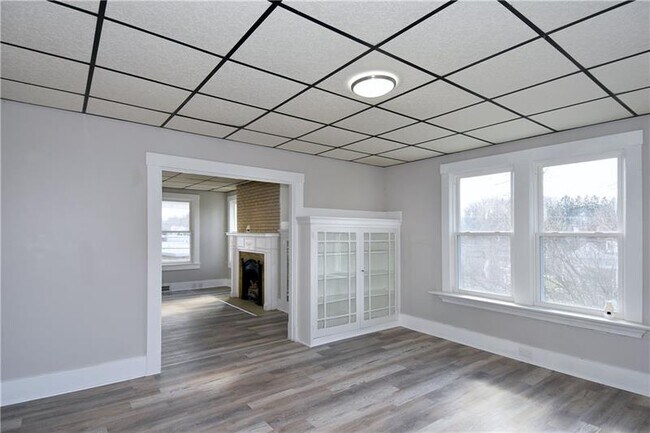 Building Photo - 9691 Bellcrest Rd