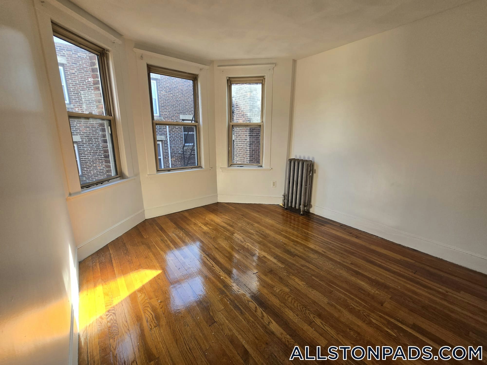 Building Photo - 11 Scottfield Rd