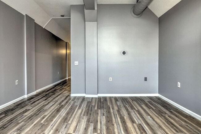 Building Photo - 146 High St