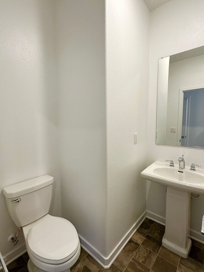 Building Photo - Brand-New Modern Home in Ontario – Solar Included!