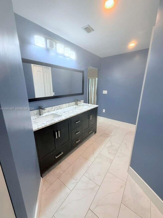 Building Photo - 8517 NW 9th Pl