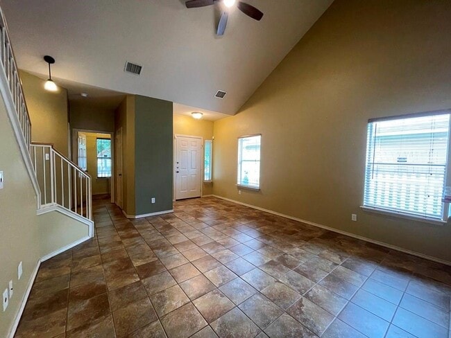 Building Photo - 5206 Hartson