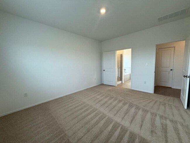 Building Photo - 203 Herald Dr