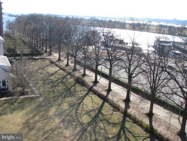 Building Photo - 490 M St SW