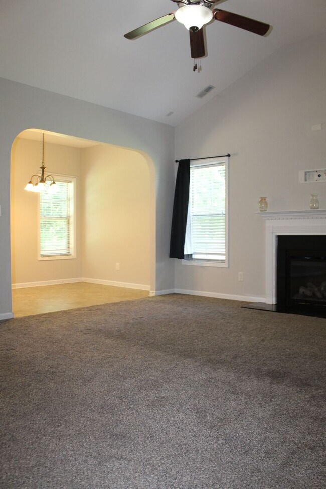 Building Photo - 107 Olde Mill Creek Dr