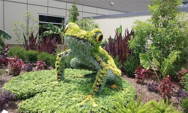 Building Photo - 537 Stillwood Dr