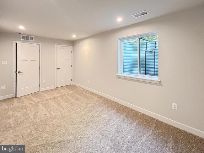 Building Photo - 338 Paca Gardens Ln
