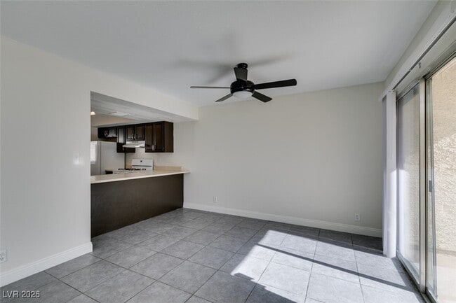 Building Photo - 764 Lawrence Dr